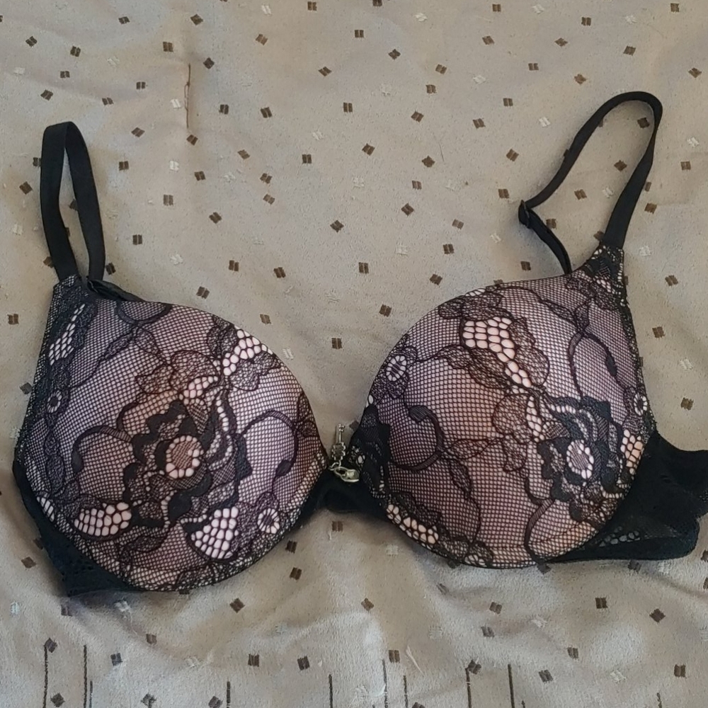 Victoria's Secret Sexy Little Things Bra